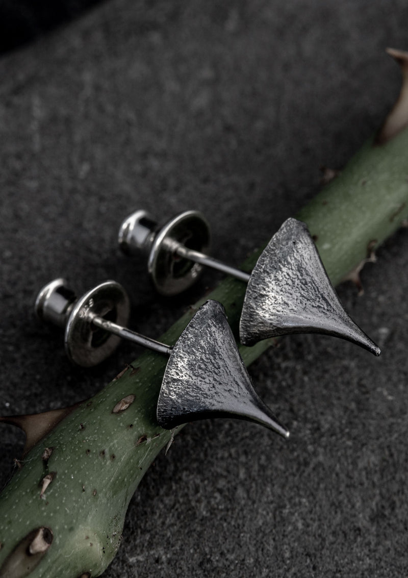 Sinful Rose Earrings – Grave Metallum Jewellery